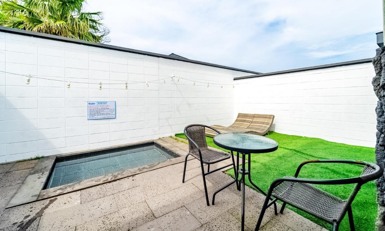 Pool And Villa Sorang Czedżu Zewnętrze zdjęcie