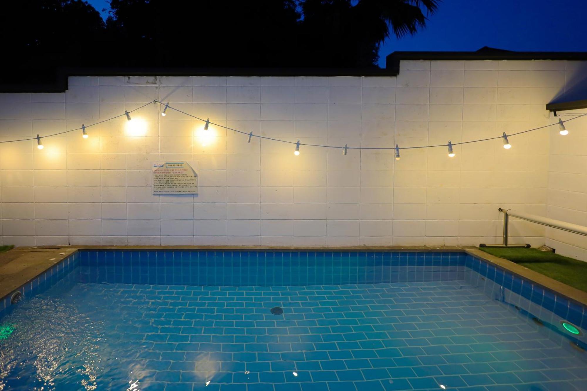 Pool And Villa Sorang Czedżu Zewnętrze zdjęcie